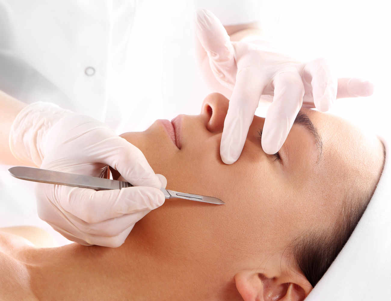 Dermaplaning and Exfoliating Facial